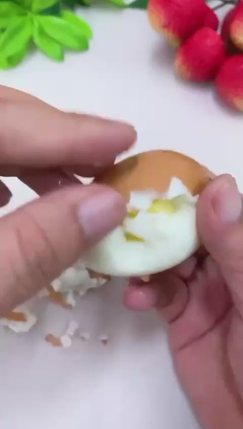 Premium Egg Shell Opener – Easy Egg Cracker Kitchen Tool