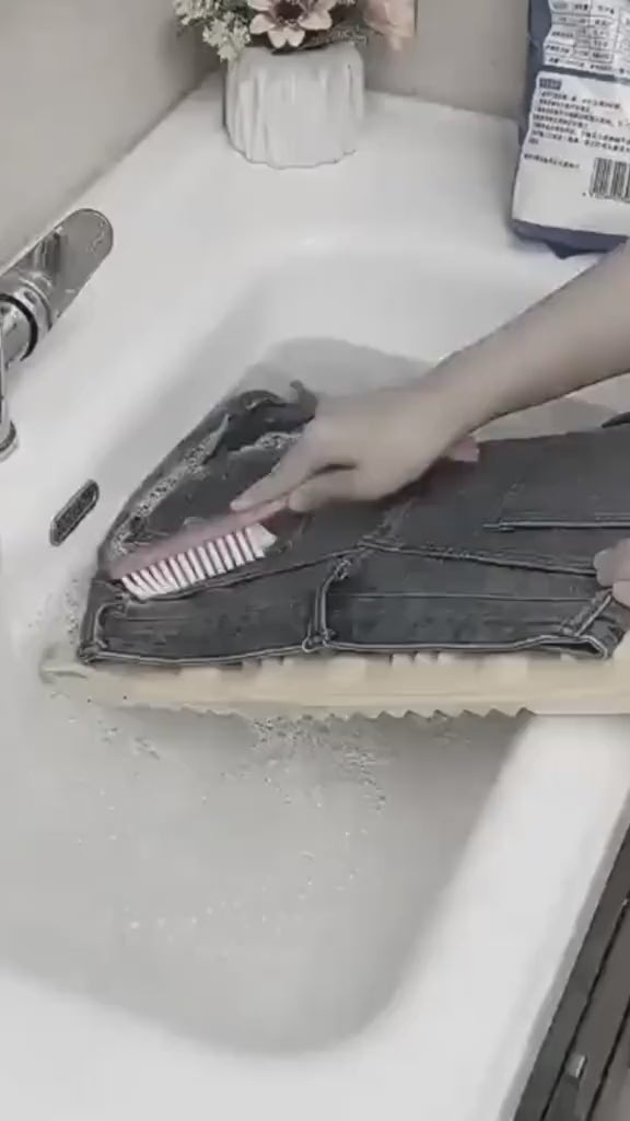 Multifunctional Shoe Polishing Brush – Liquid Adding Soft Fur Cleaning Brush for Shoes, Clothes & More